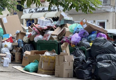 Τα σκουπίδια “θάβουν” την πόλη της Ουνέσκο και η δημοτική αρχή ανήμπορη να αντιδράσει