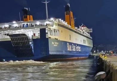 Σοκ στον Πειραιά: Το πλήρωμα του Blue Horizon πέταξε τον 36χρονο στη θάλασσα -Τα ανατριχιαστικά βίντεο
