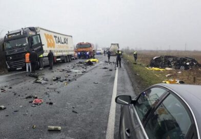 Σοκαριστικό τροχαίο στη Ρουμανία με μίνι βαν που μετέφερε οπαδούς του ΠΑΟΚ -Τουλάχιστον 7 νεκροί και 3 τραυματίες