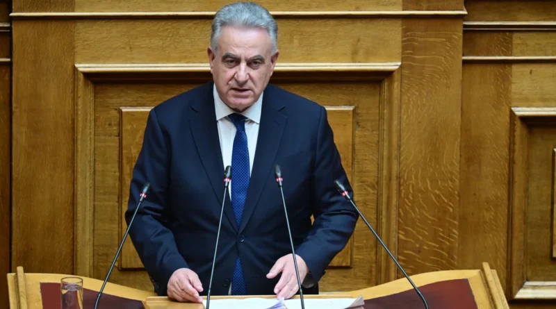 Ο Αθανάσιος Καββαδάς είναι ο νέος υφυπουργός Αγροτικής Ανάπτυξης στη θέση του Μακάριου Λαζαρίδη.