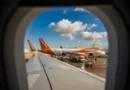 Αεροπορικά εισιτήρια: TUI και easyJet δεν θα ανεβάσουν τιμές – “Προσαρμογές τιμών” στην IAG
