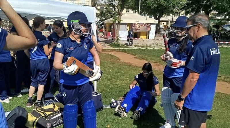 Δυναμική εμφάνιση της Εθνικής Γυναικών Κρίκετ σε φιλικούς αγώνες στην Κάτω Πλατεία