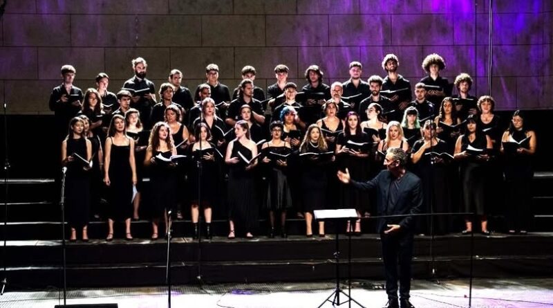 Το Φωνητικό Σύνολο του Ιονίου Πανεπιστημίου στο Μεσολόγγι για τα 200 χρόνια από την Ηρωική Έξοδο