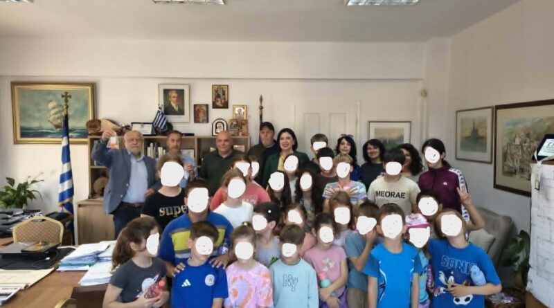 Ο Δήμος Βόρειας Κέρκυρας και η Α’ και ΣΤ΄ Τάξη του 1ου Σχολικού Κέντρου Θιναλίων, έστειλαν μήνυμα προστασίας της θαλάσσιας ζωής.