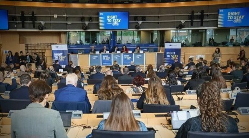 Στην καρδιά των ευρωπαϊκών αποφάσεων η Περιφέρεια Ιονίων Νήσων: Συμμετοχή του Περιφερειάρχη, Γιάννη Τρεπεκλή, στην Εκδήλωση Υψηλού Επιπέδου στο Ευρωκοινοβούλιο για το «Δικαίωμα Παραμονής» και τη Νησιωτική Συνοχή.