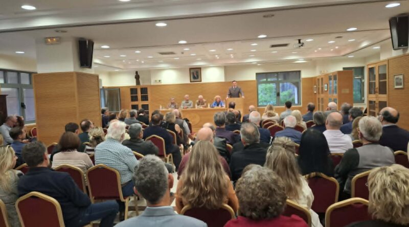 Με επιτυχία πραγματοποιήθηκε η παρουσίαση του βιβλίου «Θεόδωρος Σ. Μακρής· ο Νομικός, ο Πολιτικός, ο Λόγιος» στην Κέρκυρα