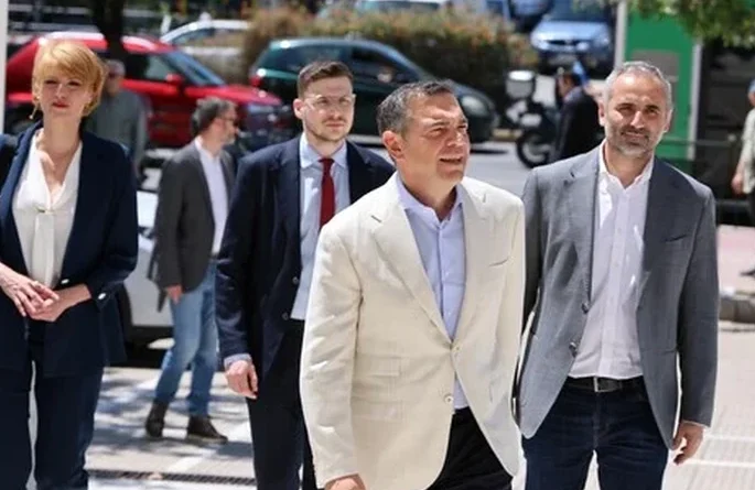 Η επιστροφή του «νιοράντε». Γράφει ο Κώστας Κούρκουλος