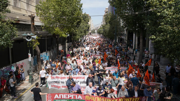 ΔΑΣ ΑΔΕΔΥ: Όλοι στη στάση εργασίας στις 14 Ιούλη