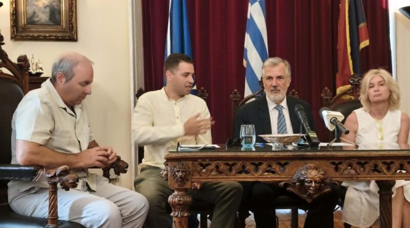 Υπεγράφη η σύμβαση για την καταχώριση της Πράξης Εφαρμογής Καθολικών Καλογραιών  στο Ελληνικό Κτηματολόγιο