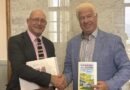 Συνάντηση του Περιφερειάρχη Ιονίων Νήσων, Γιάννη Τρεπεκλή, με τον Βρετανό συγγραφέα Harry Bucknall