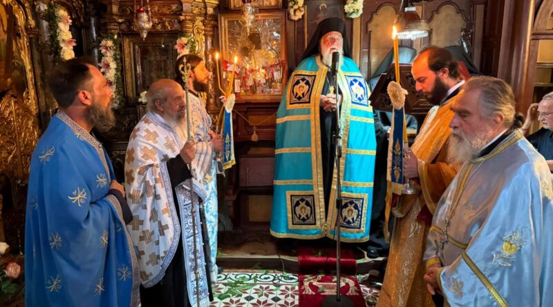 Ο Εσπερινός της Κοιμήσεως της Θεοτόκου στην Κέρκυρα