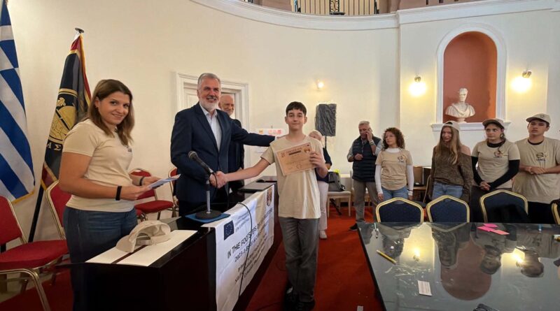 Ολοκλήρωση Erasmus+ του 1ου Γυμνασίου Ελασσόνας με απονομές από τον Δήμαρχο