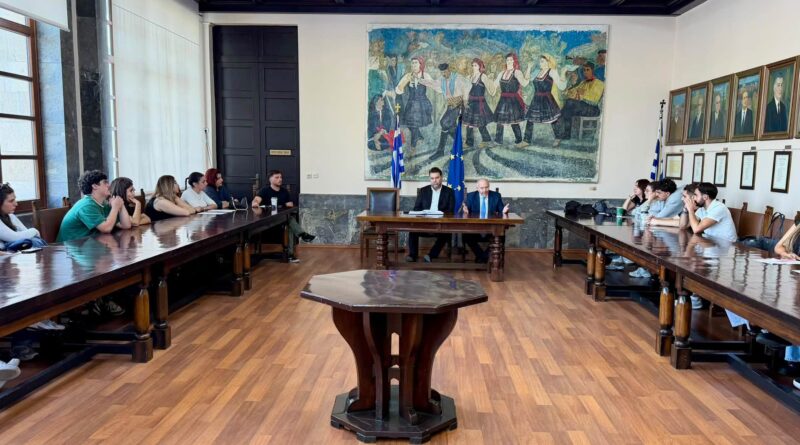 Στέφανος Γκίκας από τη Ρόδο: Στο επίκεντρο η νησιωτική πολιτική, οι λιμενικές υποδομές και η ακτοπλοϊκή συνδεσιμότητα