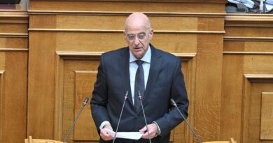 Δένδιας: Ενημερώνει αύριο τη Βουλή για τη τρίτη φάση της Νέας Δομής Δυνάμεων