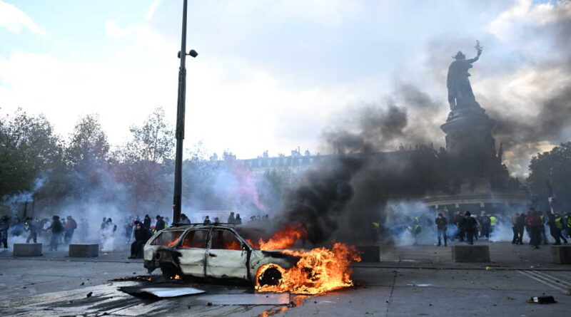 Γαλλία εκτός ελέγχου: Νεκρός διαδηλωτής, ακρωτηριασμένος 17χρονος και 1.200 συλλήψεις